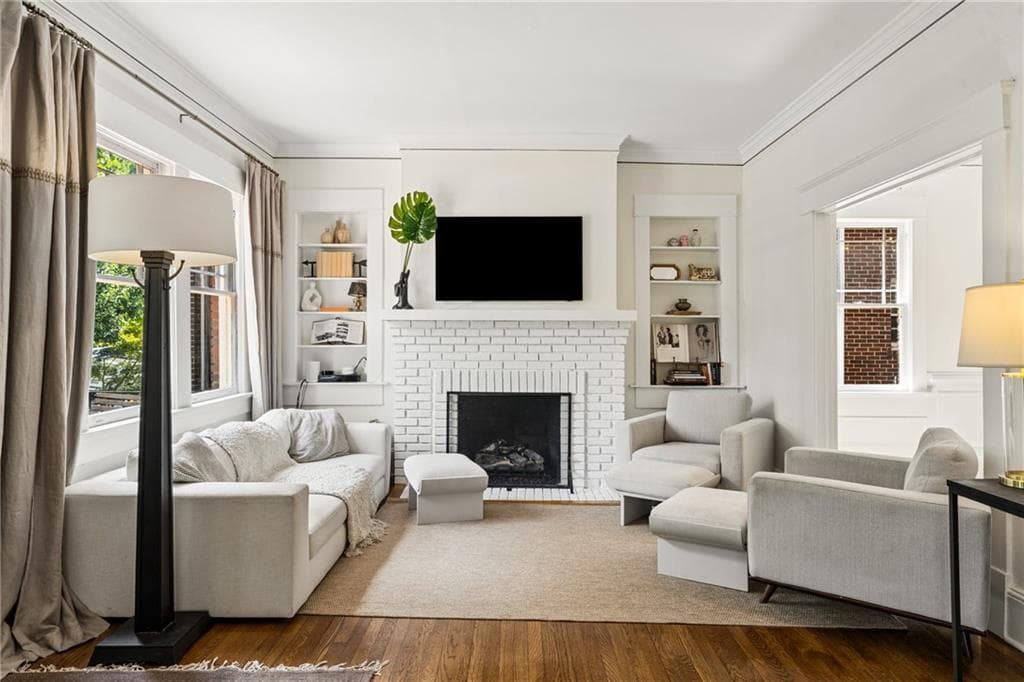 3 bedroom, 3 bathroom, 2,452 sq ft single family residence for sale at 700 Penn Avenue, Atlanta, GA 30308 — photo 5