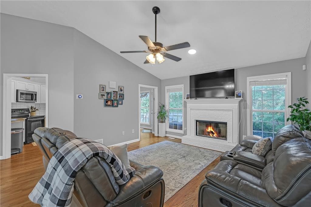 3 bedroom, 2 bathroom, 1,686 sq ft single family residence for sale at 225 Dunagan Drive, Lawrenceville, GA 30045 — photo 2