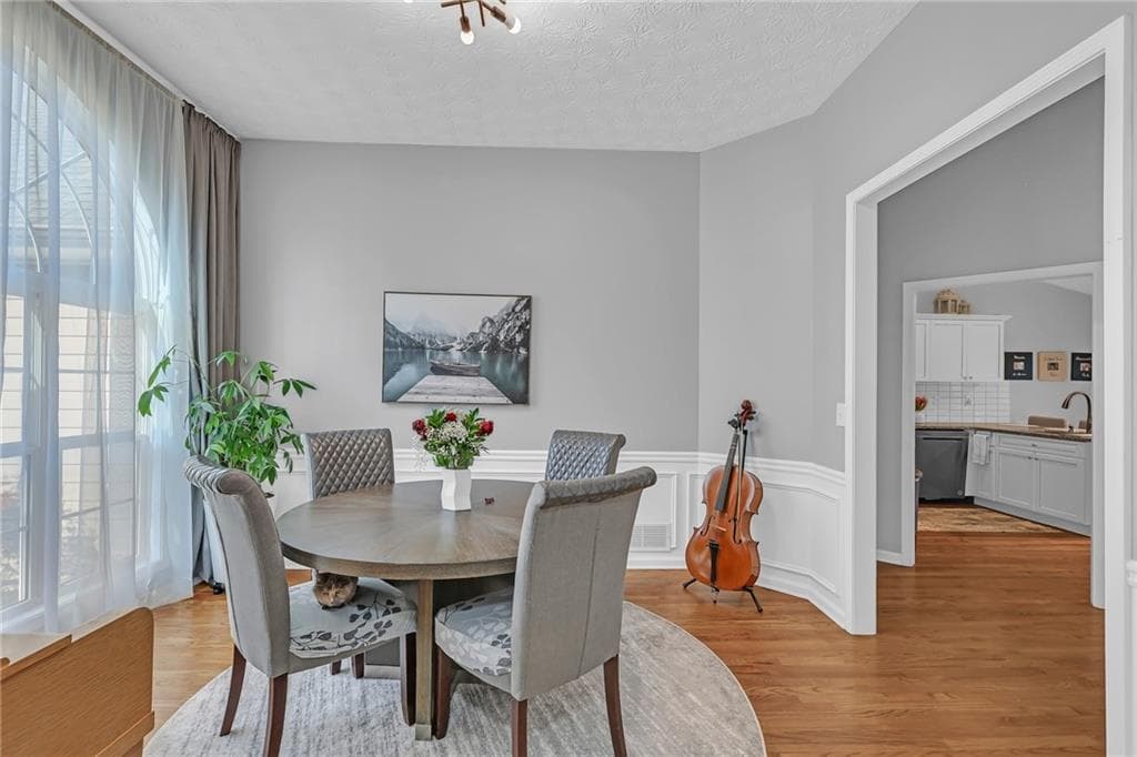 3 bedroom, 2 bathroom, 1,686 sq ft single family residence for sale at 225 Dunagan Drive, Lawrenceville, GA 30045 — photo 6