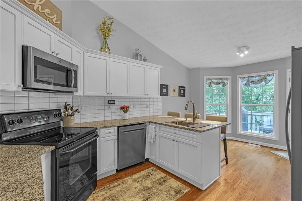 3 bedroom, 2 bathroom, 1,686 sq ft single family residence for sale at 225 Dunagan Drive, Lawrenceville, GA 30045 — photo 8