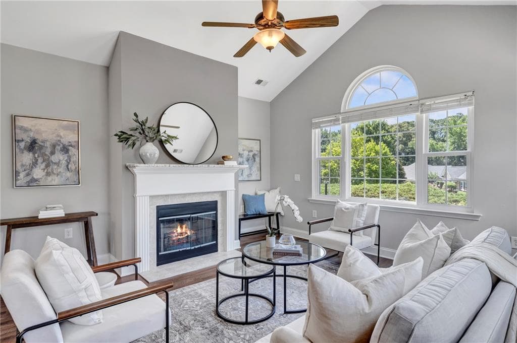 2 bedroom, 2 bathroom, 1,925 sq ft condominium for sale at 2694 Grapevine Circle, Cumming, GA 30041 — photo 10