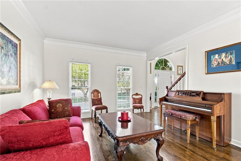 6 bedroom, 5 bathroom, 3,848 sq ft single family residence for sale at 2094 Cape Liberty Drive, Suwanee, GA 30024 — photo 10
