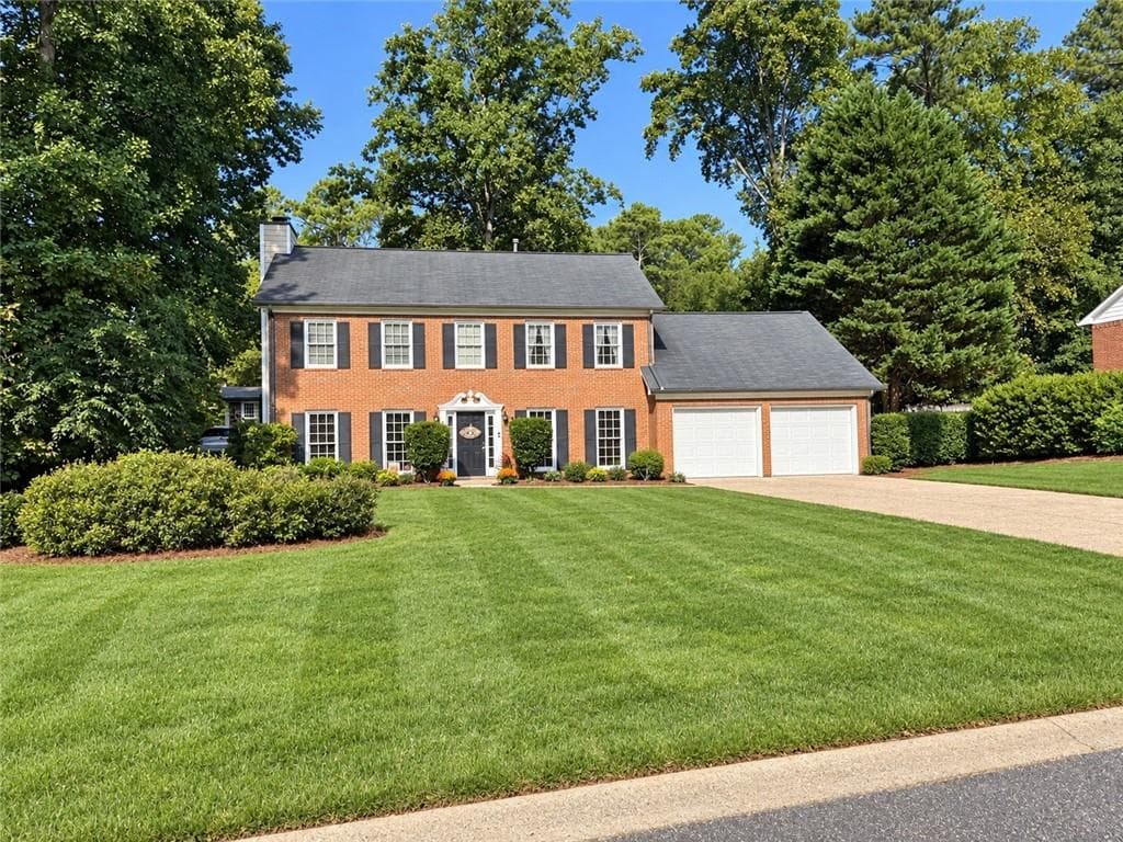 3 bedroom, 3 bathroom, 2,064 sq ft single family residence for sale at 166 Knollwood Drive, Marietta, GA 30064