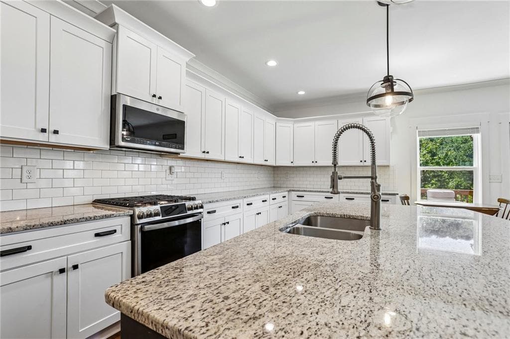 5 bedroom, 5 bathroom, 4,984 sq ft single family residence for sale at 580 Stoneledge Road, Jasper, GA 30143 — photo 7