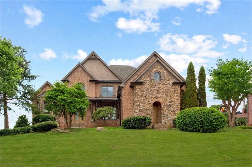 6 bedroom, 7 bathroom, 8,915 sq ft single family residence for sale at 2613 Northern Oak Drive, Braselton, GA 30517 — photo 2