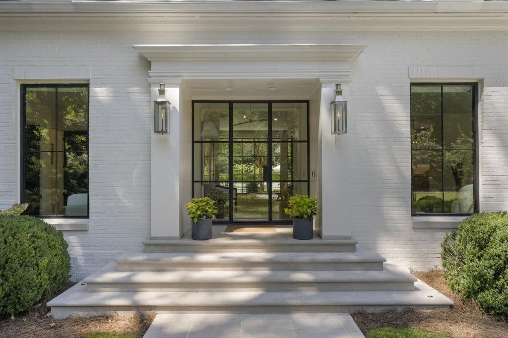 4 bedroom, 4 bathroom, 4,600 sq ft single family residence under contract at 447 Valley Road, Atlanta, GA 30305 — photo 10