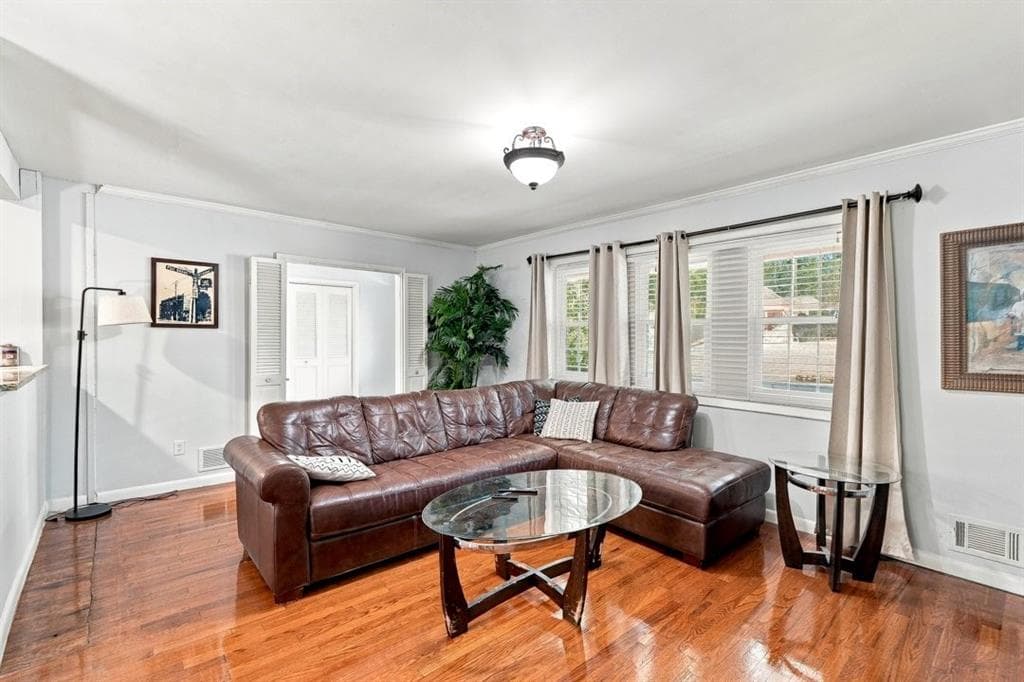 4 bedroom, 3 bathroom, 2,262 sq ft single family residence for sale at 3179 Flamingo Drive, East Point, GA 30344 — photo 6