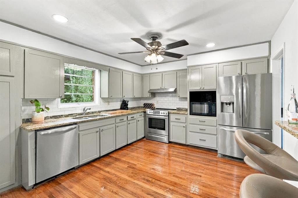 4 bedroom, 3 bathroom, 2,262 sq ft single family residence for sale at 3179 Flamingo Drive, East Point, GA 30344 — photo 8