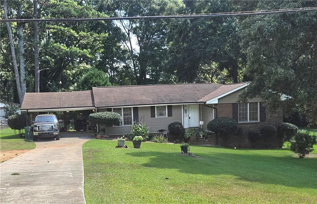3 bedroom, 2 bathroom, 1,575 sq ft single family residence for sale at 1593 Rex Road, Morrow, GA 30260