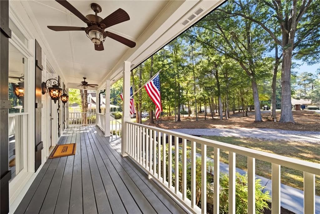 5 bedroom, 4 bathroom, 3,202 sq ft single family residence under contract at 3256 Fieldcrest Road, Loganville, GA 30052 — photo 4