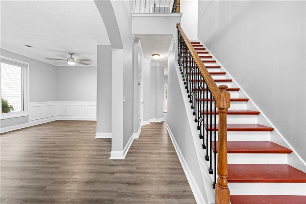 4 bedroom, 3 bathroom, 2,570 sq ft single family residence for rent at 702 Ashley Glen Lane, Johns Creek, GA 30022 for $3,000 a month — photo 4
