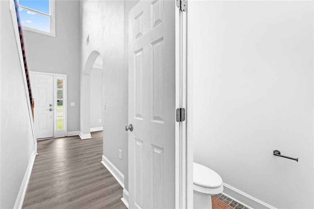 4 bedroom, 3 bathroom, 2,570 sq ft single family residence for rent at 702 Ashley Glen Lane, Johns Creek, GA 30022 for $3,000 a month — photo 9