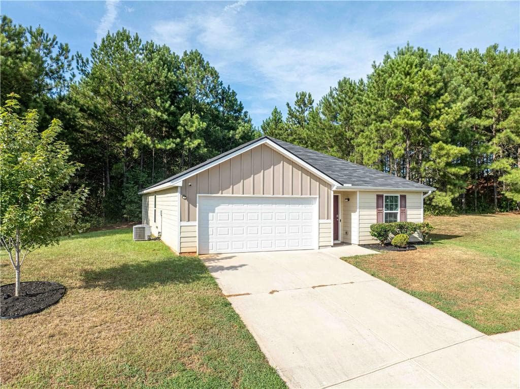 4 bedroom, 2 bathroom, 1,418 sq ft single family residence for sale at 1779 Robinson Court, Griffin, GA 30224 — photo 3
