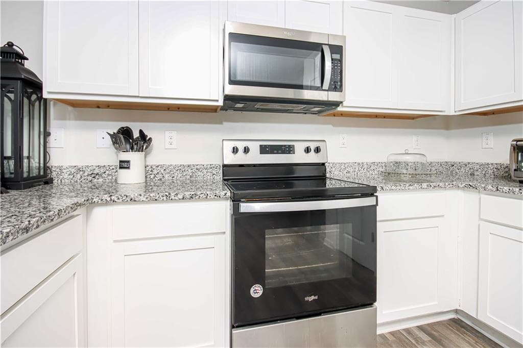 4 bedroom, 2 bathroom, 1,418 sq ft single family residence for sale at 1779 Robinson Court, Griffin, GA 30224 — photo 8