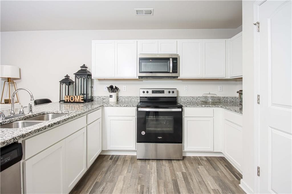 4 bedroom, 2 bathroom, 1,418 sq ft single family residence for sale at 1779 Robinson Court, Griffin, GA 30224 — photo 10