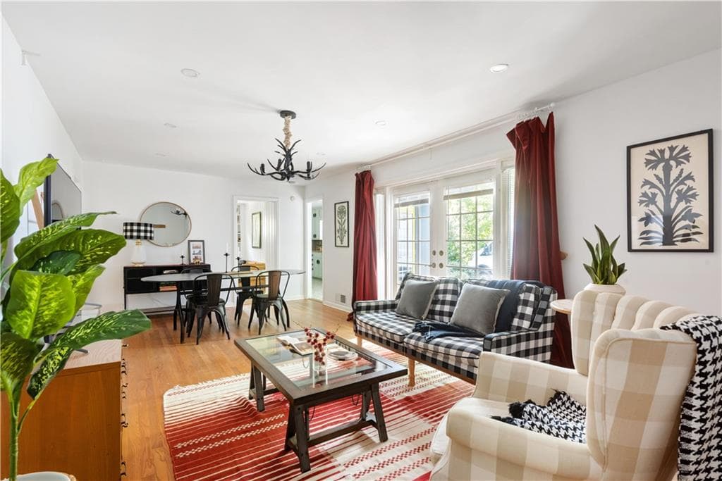 6 bedroom, 4 bathroom, 2,367 sq ft single family residence for sale at 1393 Markan Drive, Atlanta, GA 30306 — photo 6