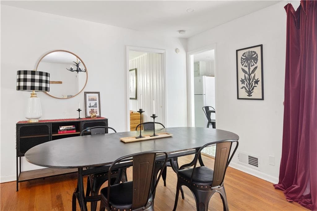 6 bedroom, 4 bathroom, 2,367 sq ft single family residence for sale at 1393 Markan Drive, Atlanta, GA 30306 — photo 10