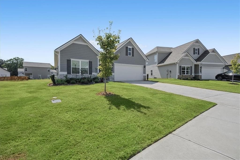 3 bedroom, 2 bathroom, 1,837 sq ft single family residence for sale at 129 Marion Drive, Cartersville, GA 30120 — photo 2