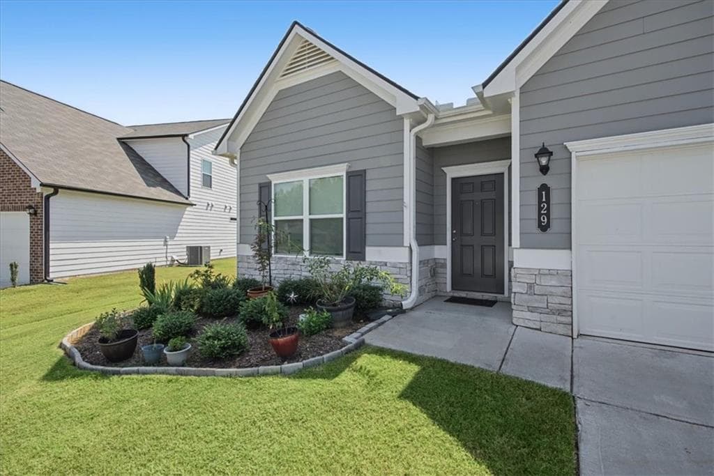 3 bedroom, 2 bathroom, 1,837 sq ft single family residence for sale at 129 Marion Drive, Cartersville, GA 30120 — photo 4