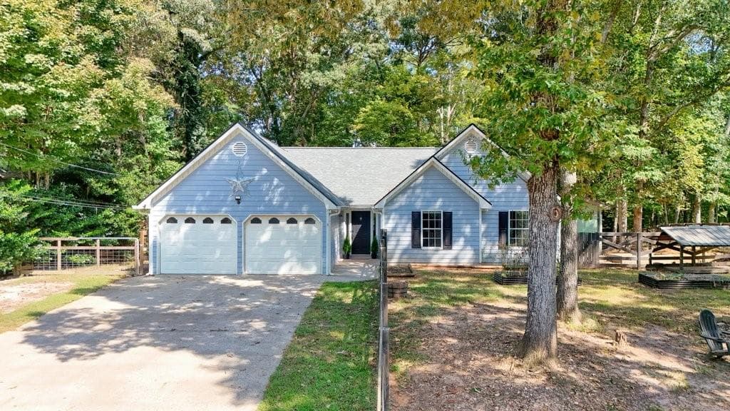 3 bedroom, 2 bathroom, 1,413 sq ft single family residence under contract at 1372 Towne Harbor Trail, Woodstock, GA 30189 — photo 7