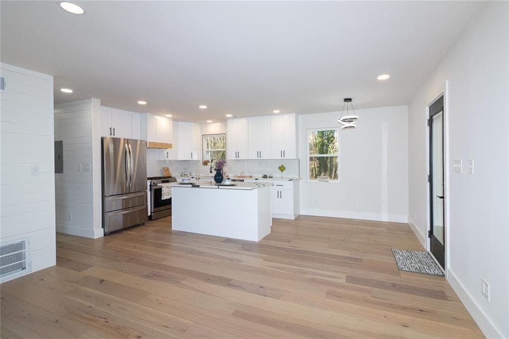 3 bedroom, 2 bathroom, 1,225 sq ft single family residence under contract at 89 McNeal Drive, Marietta, GA 30060 — photo 5