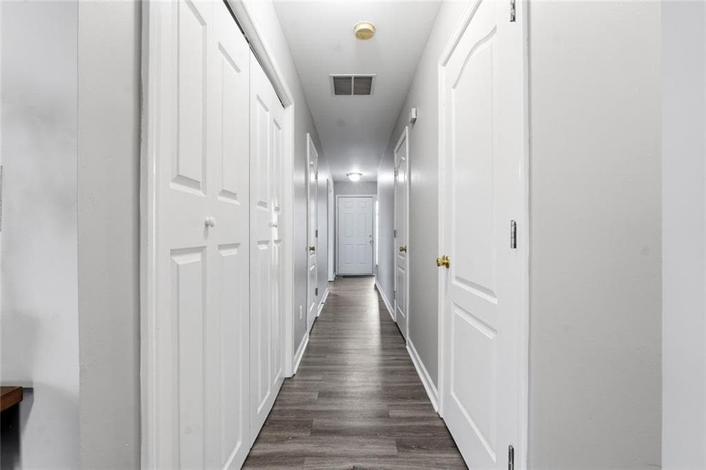 3 bedroom, 3 bathroom, 1,586 sq ft condominium for sale at 7712 Autry Circle 210, Douglasville, GA 30134 — photo 4