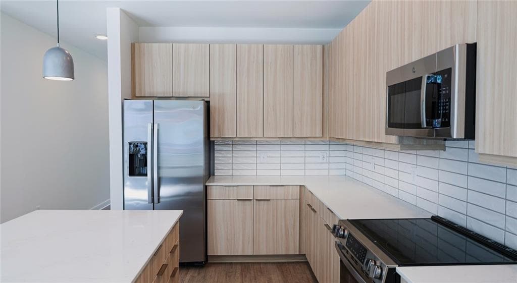 4 bedroom, 4 bathroom, 3,315 sq ft apartment for rent at 1350 Dresden Drive TH, Brookhaven, GA 30319 for $6,615 a month — photo 2