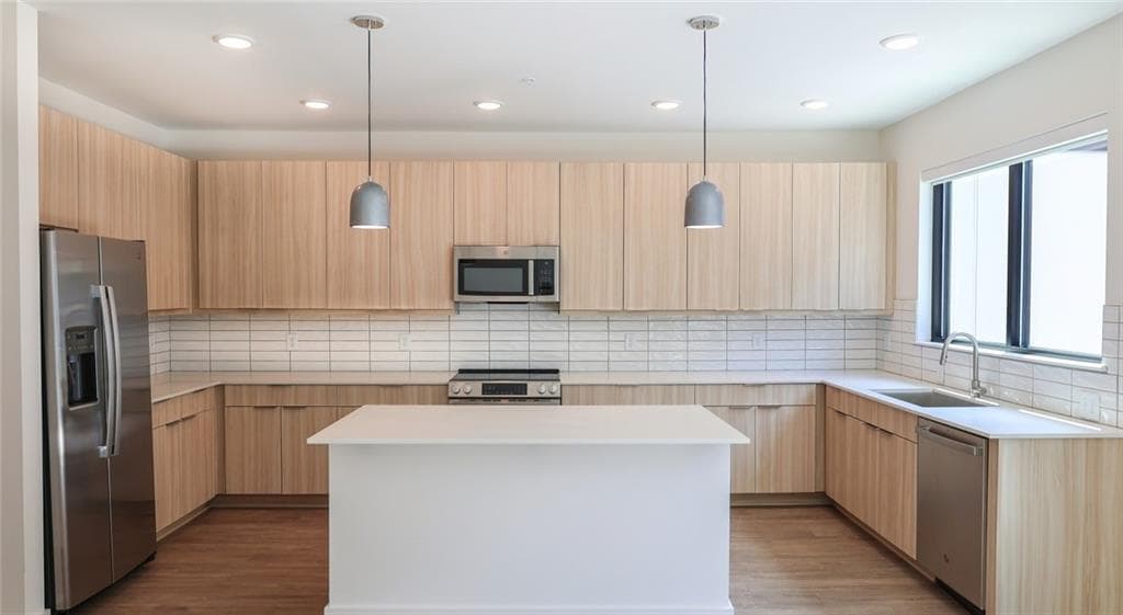 4 bedroom, 4 bathroom, 3,315 sq ft apartment for rent at 1350 Dresden Drive TH, Brookhaven, GA 30319 for $6,615 a month — photo 3