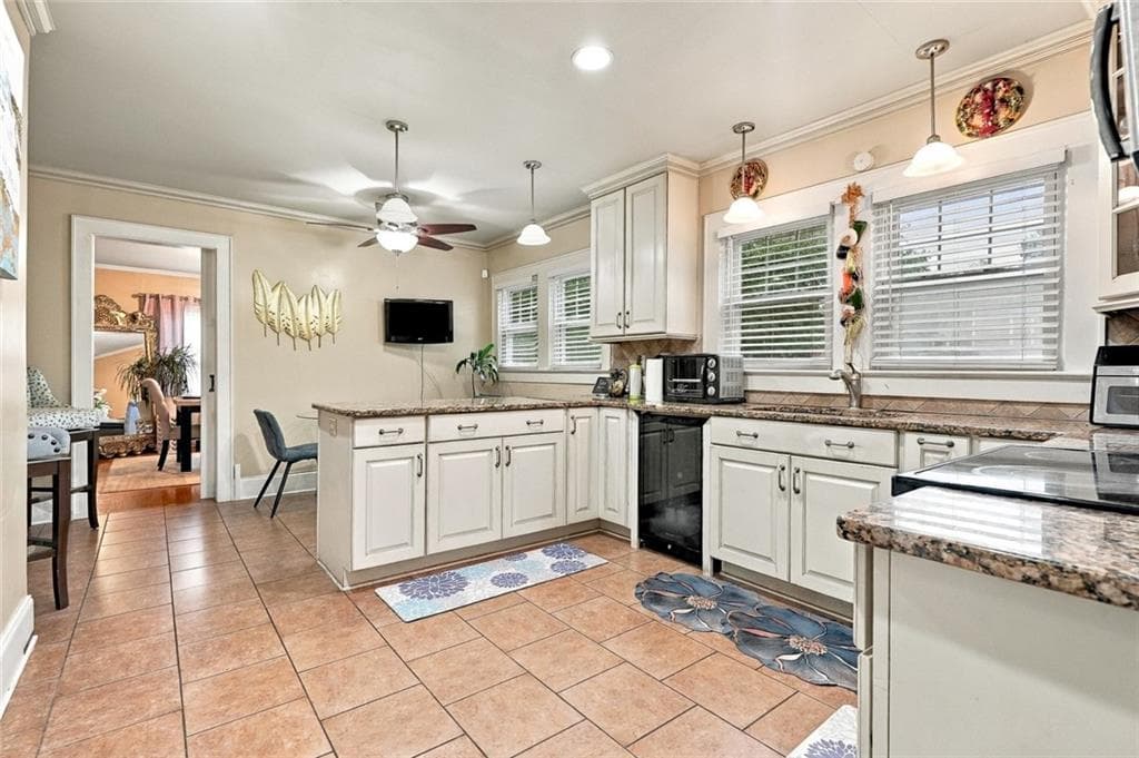 3 bedroom, 2 bathroom, 1,612 sq ft single family residence for sale at 2658 Rock Chapel Road, Lithonia, GA 30058 — photo 7