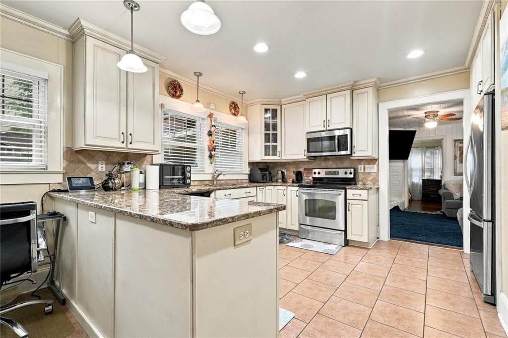 3 bedroom, 2 bathroom, 1,612 sq ft single family residence for sale at 2658 Rock Chapel Road, Lithonia, GA 30058 — photo 8