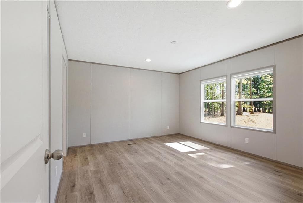 4 bedroom, 2 bathroom, 1,568 sq ft single family residence for sale at 1129 Alto Mud Creek Road, Alto, GA 30510 — photo 9