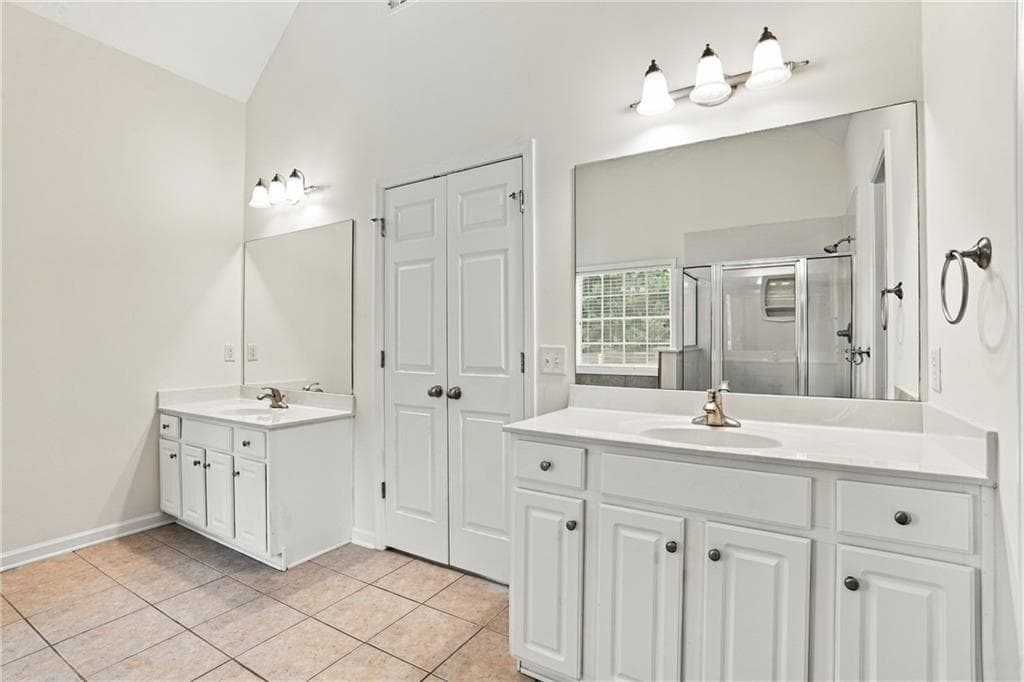 4 bedroom, 3 bathroom, 2,930 sq ft single family residence for sale at 9065 Blue Willow Court, Gainesville, GA 30506 — photo 5