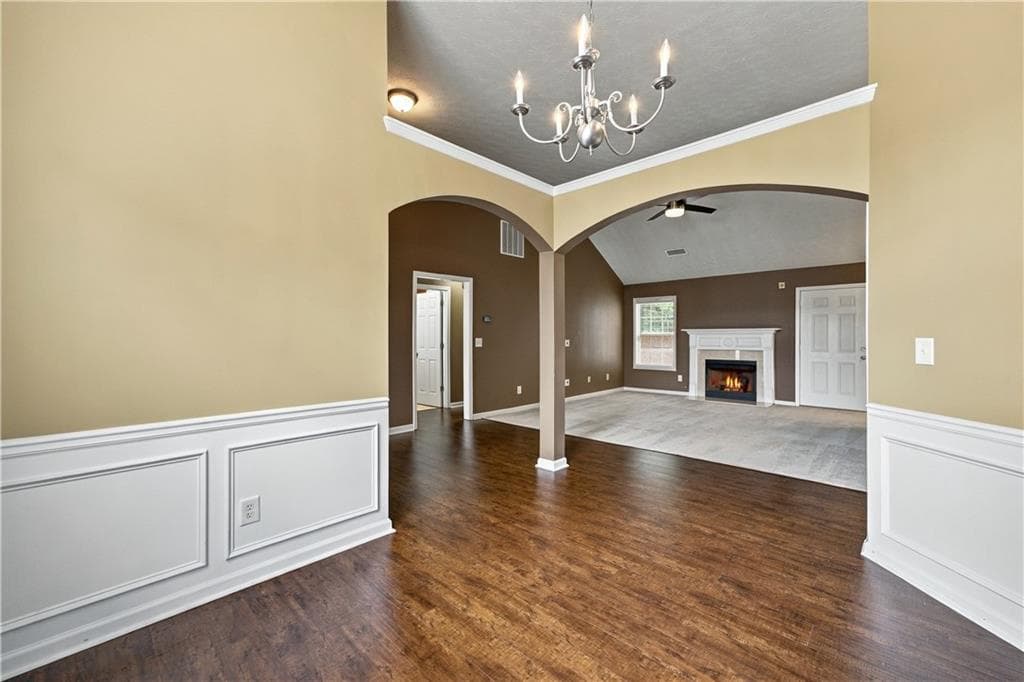 4 bedroom, 2 bathroom, 1,822 sq ft single family residence under contract at 6010 Ambercrest Court, Buford, GA 30518 — photo 3