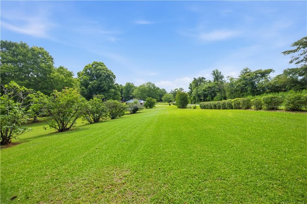 4 bedroom, 3 bathroom single family residence for sale at 1470 Jackson Drive, Cumming, GA 30040 — photo 6