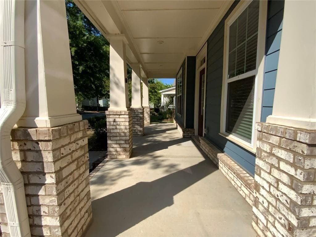 5 bedroom, 3 bathroom, 2,852 sq ft single family residence under contract at 9900 Ashton Old Road, Douglasville, GA 30135 — photo 5