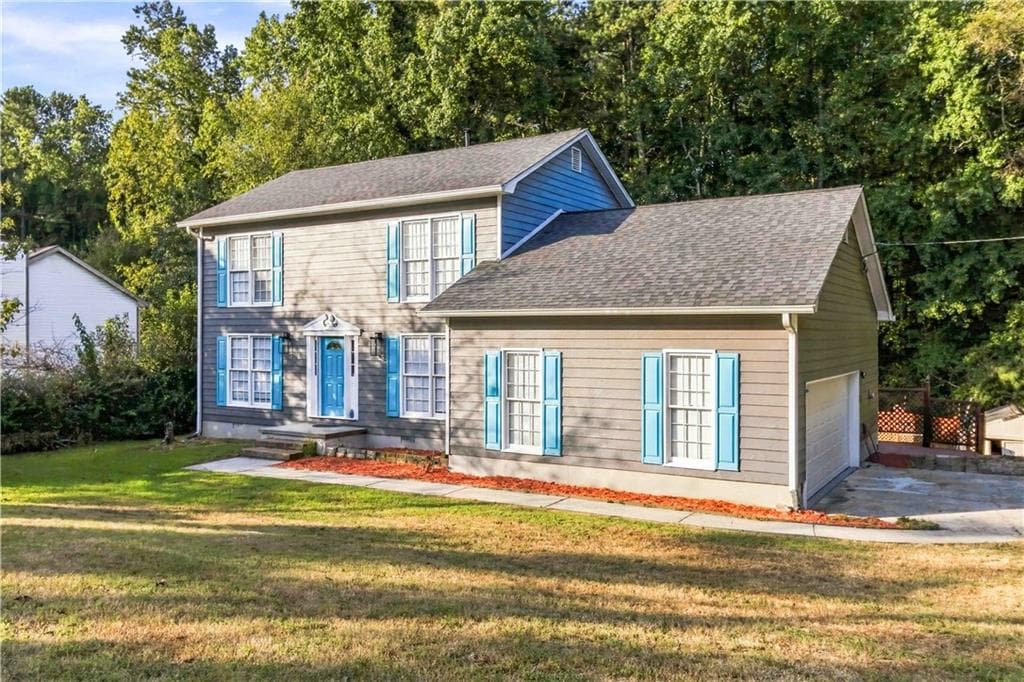 3 bedroom, 3 bathroom, 1,756 sq ft single family residence for sale at 2045 Maier Court, Snellville, GA 30078 — photo 2