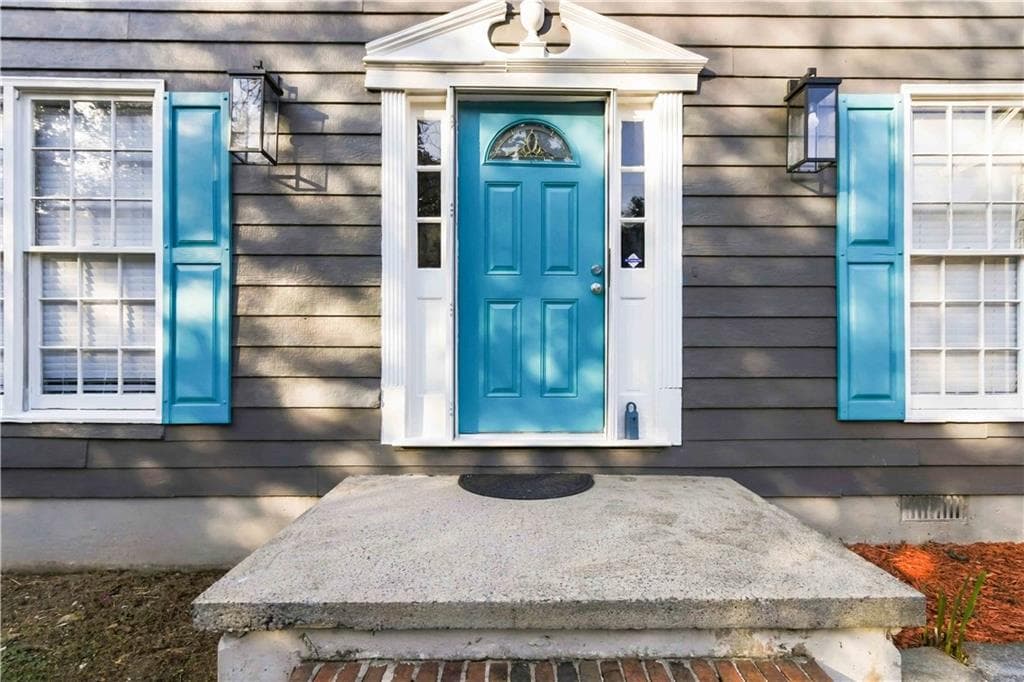 3 bedroom, 3 bathroom, 1,756 sq ft single family residence for sale at 2045 Maier Court, Snellville, GA 30078 — photo 4