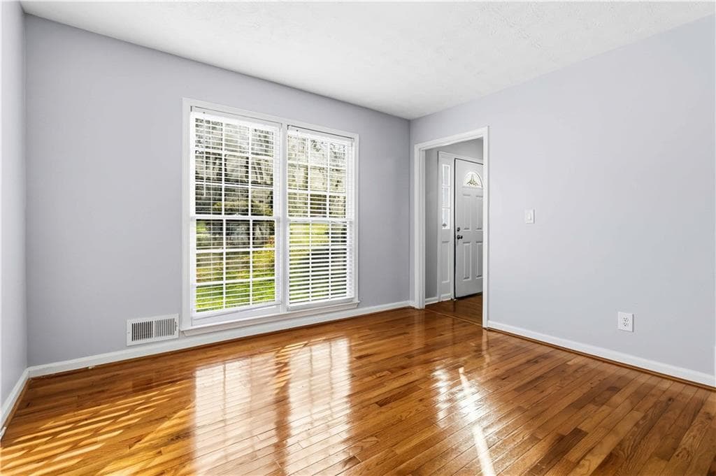 3 bedroom, 3 bathroom, 1,756 sq ft single family residence for sale at 2045 Maier Court, Snellville, GA 30078 — photo 6