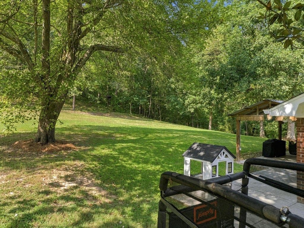 3 bedroom, 2 bathroom, 1,397 sq ft single family residence for sale at 1634 Little Texas Valley Road, Rome, GA 30165 — photo 5