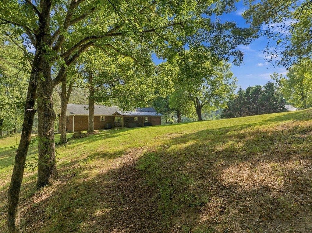 3 bedroom, 2 bathroom, 1,397 sq ft single family residence for sale at 1634 Little Texas Valley Road, Rome, GA 30165 — photo 8