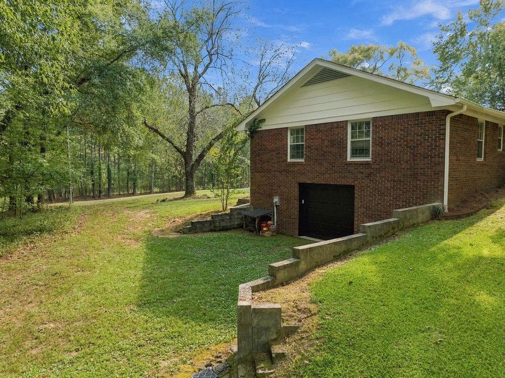 3 bedroom, 2 bathroom, 1,397 sq ft single family residence for sale at 1634 Little Texas Valley Road, Rome, GA 30165 — photo 9