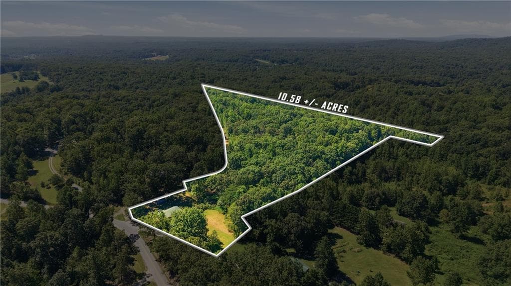 3 bedroom, 1 bathroom, 1,807 sq ft single family residence for sale at 106 Goss Road, Clarkesville, GA 30523 — photo 2
