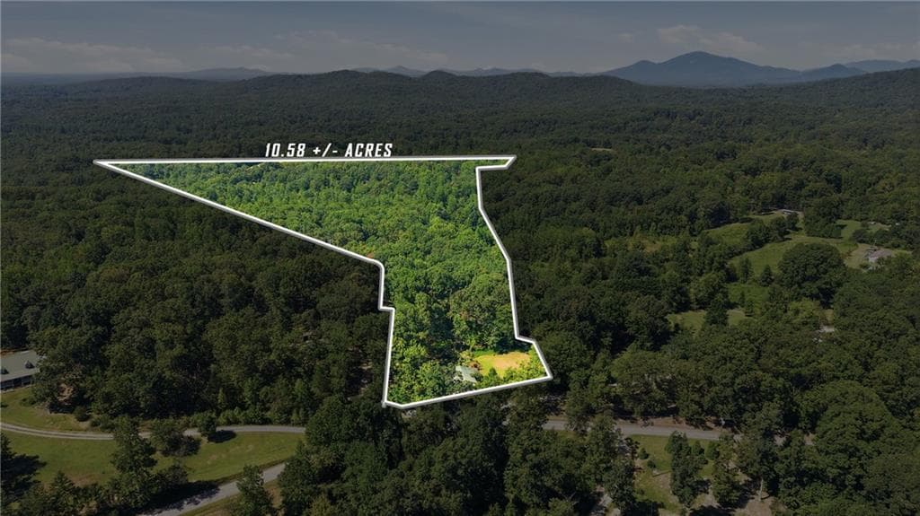 3 bedroom, 1 bathroom, 1,807 sq ft single family residence for sale at 106 Goss Road, Clarkesville, GA 30523 — photo 3