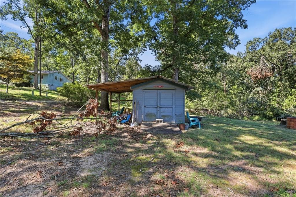 3 bedroom, 1 bathroom, 1,807 sq ft single family residence for sale at 106 Goss Road, Clarkesville, GA 30523 — photo 8