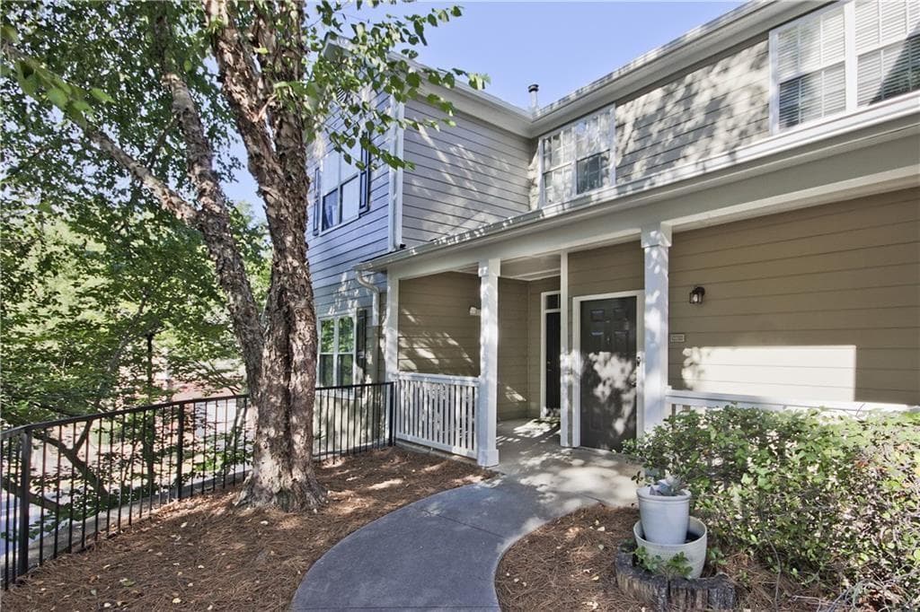 2 bedroom, 2 bathroom, 1,158 sq ft condominium for rent at 8102 WOODLAND Lane 8102, Alpharetta, GA 30009 for $2,000 a month — photo 4