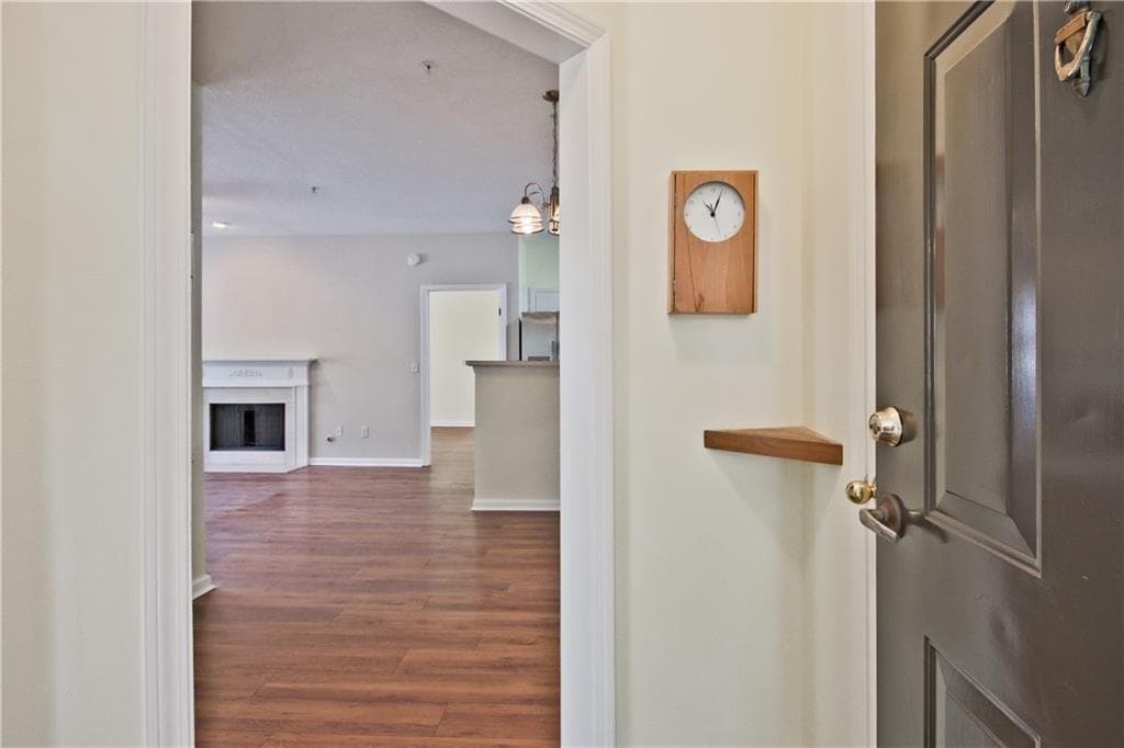 2 bedroom, 2 bathroom, 1,158 sq ft condominium for rent at 8102 WOODLAND Lane 8102, Alpharetta, GA 30009 for $2,000 a month — photo 6