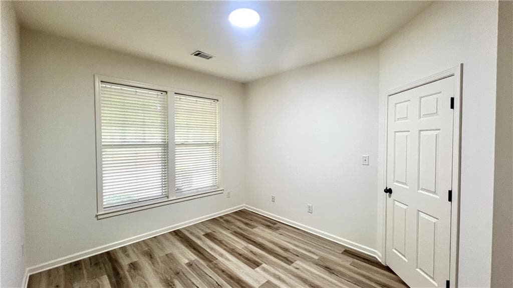 3 bedroom, 4 bathroom, 2,196 sq ft townhouse for rent at 4363 Grove Field Park, Suwanee, GA 30024 for $2,500 a month — photo 7