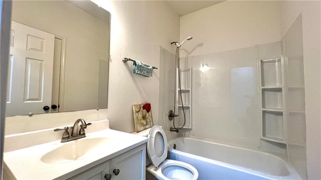3 bedroom, 4 bathroom, 2,196 sq ft townhouse for rent at 4363 Grove Field Park, Suwanee, GA 30024 for $2,500 a month — photo 8