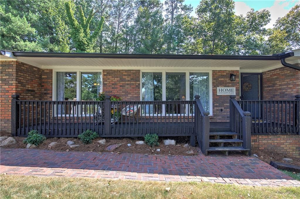 4 bedroom, 2 bathroom, 2,471 sq ft single family residence for sale at 1717 Rio Vista Drive, Dalton, GA 30720 — photo 4