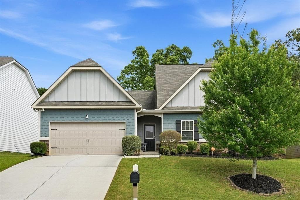 3 bedroom, 3 bathroom, 2,519 sq ft single family residence for sale at 2556 Grayton Loop, Villa Rica, GA 30180